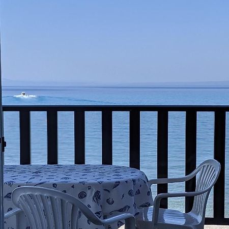 Seafront Apartment Pefkochori Luaran gambar