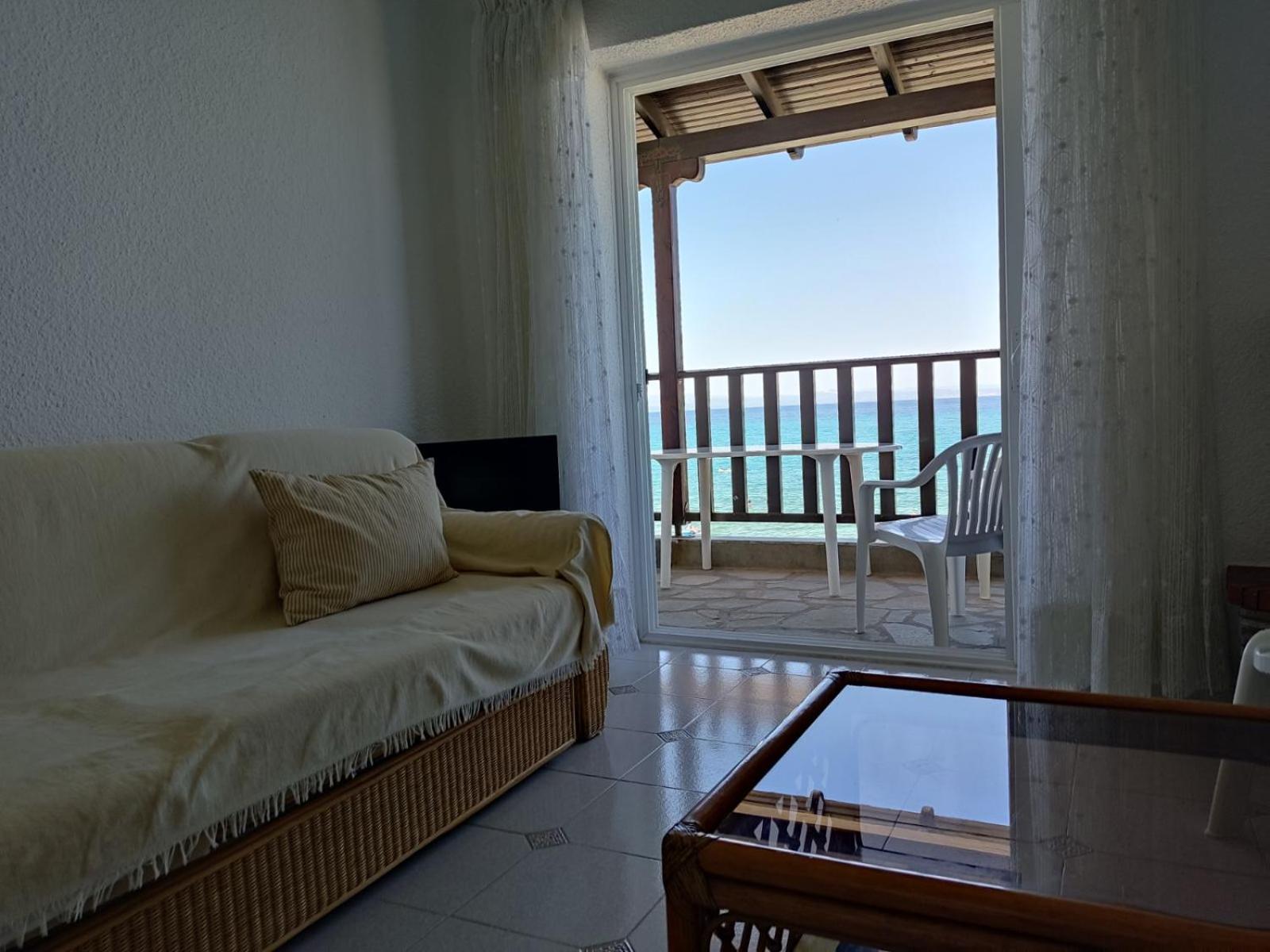 Seafront Apartment Pefkochori Luaran gambar
